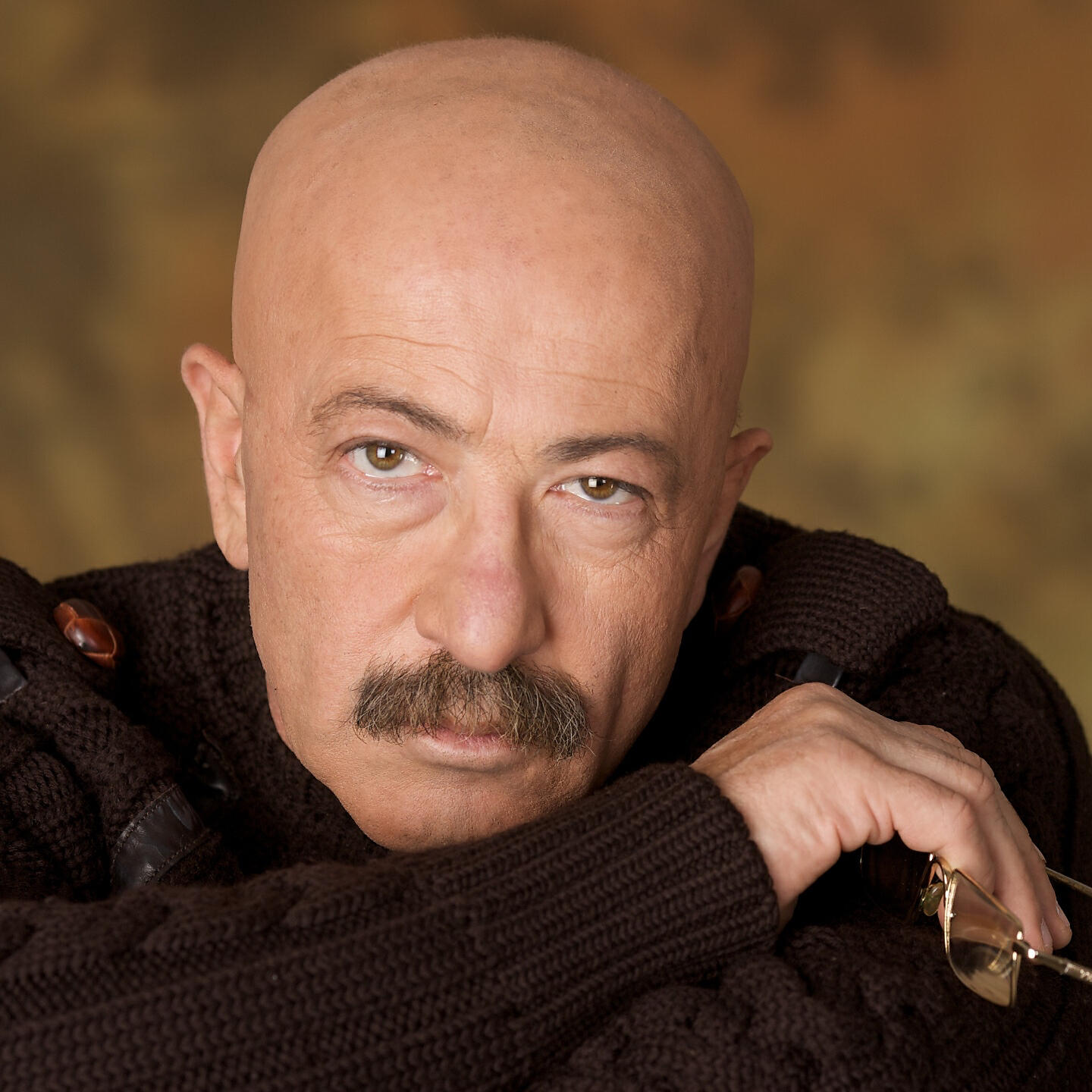 ЗвукАлександр Розенбаум Настоящий солдат слушать песню и